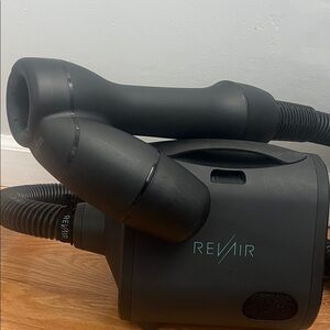 REVAIR REVERSE-AIR HAIR DRYER